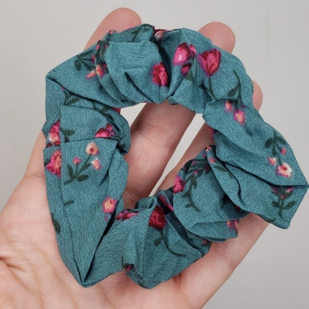 BLUE floral print scrunchie chiffon hair tie